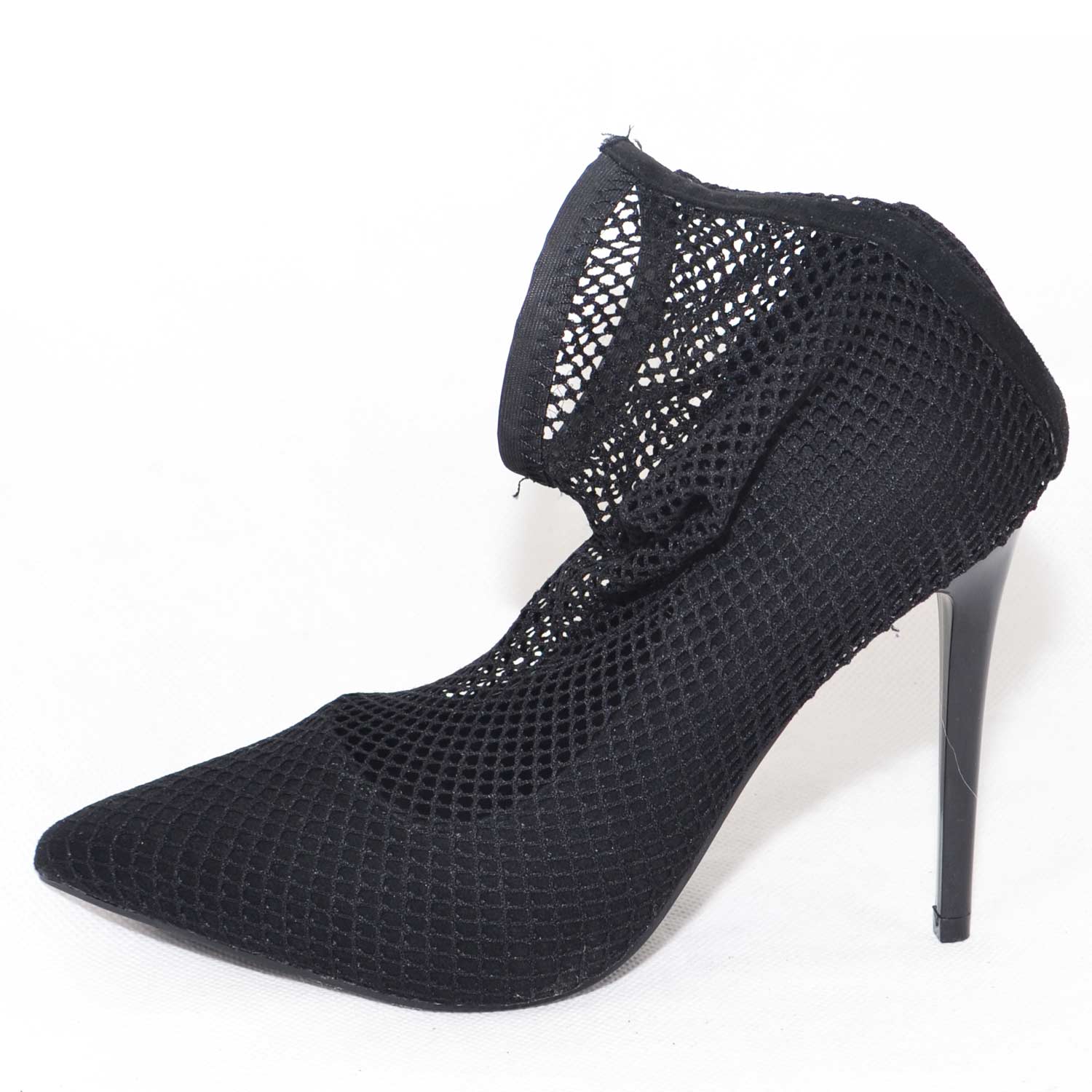Scarpe donna  in camoscio nero con calzino a rete effetto tronchetto tacco a spillo