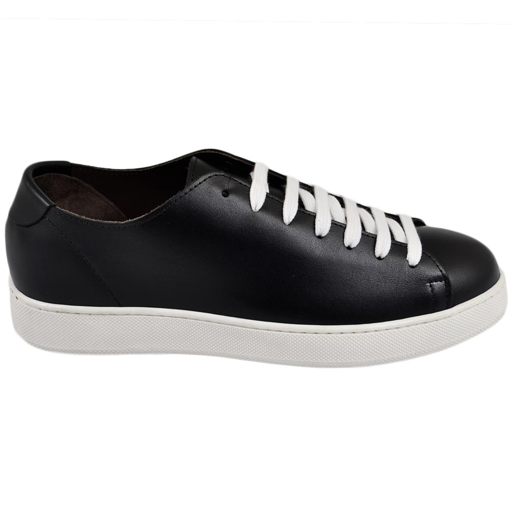 Sneakers uomo in vera pelle nero con talloncino in pelle tono su tono gomma comfort casual made in Italy moda