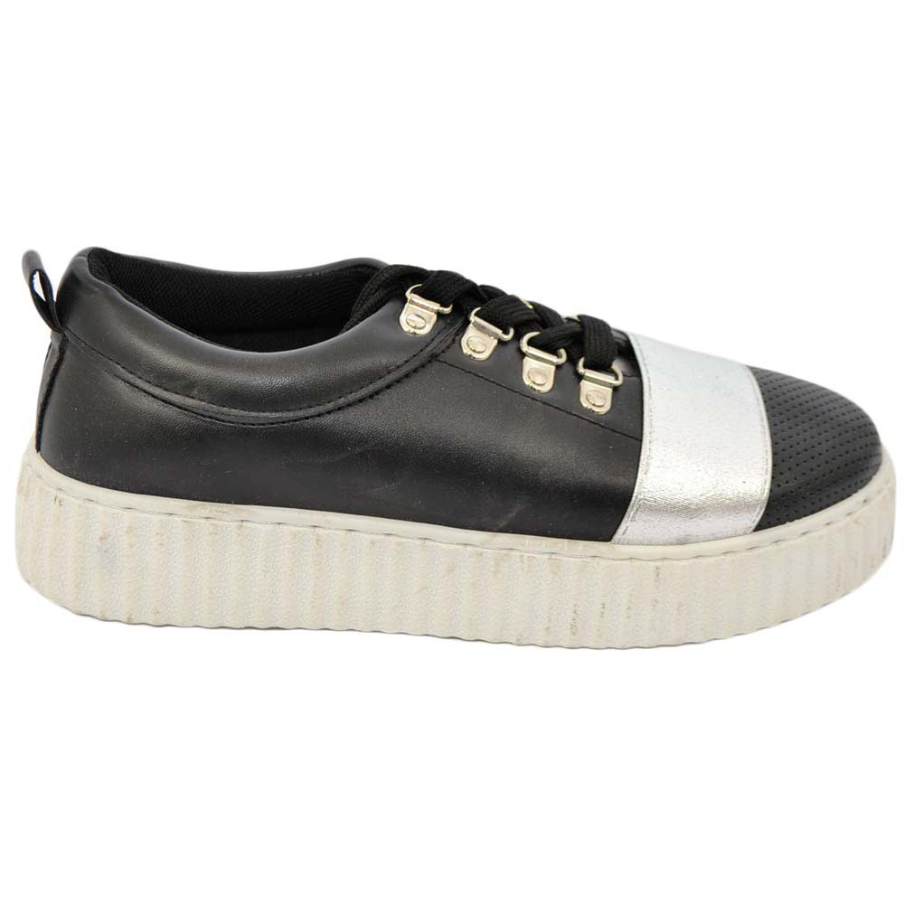 Sneakers bassa donna nera con fondo alto bianco rigato e striscia argento moda confort antistrecth