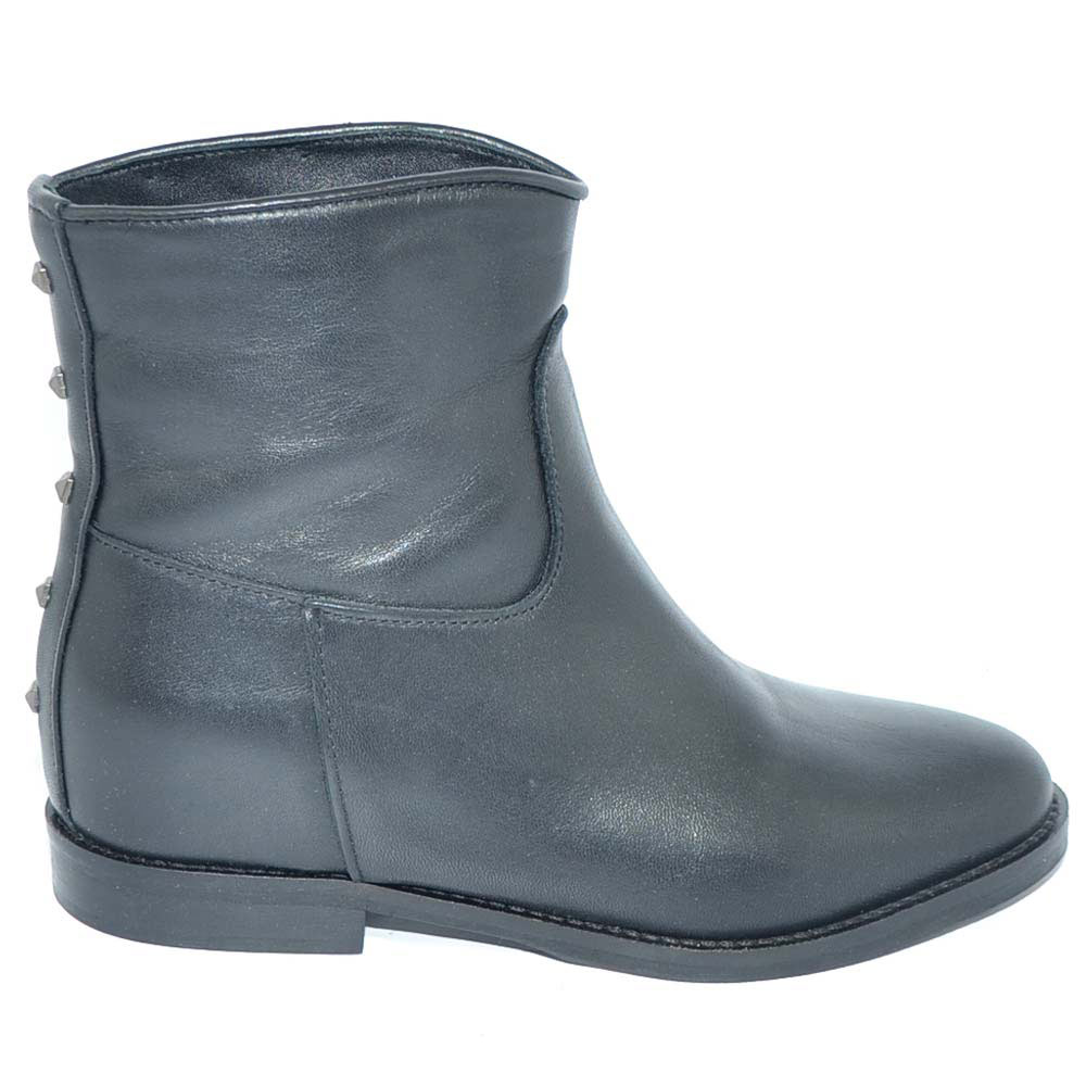Stivaletti donna neri in vera pelle para zeppa interna con borchie zip  biker altezza caviglia fatto a mano in Italia donna stivaletti Malu Shoes |  MaluShoes
