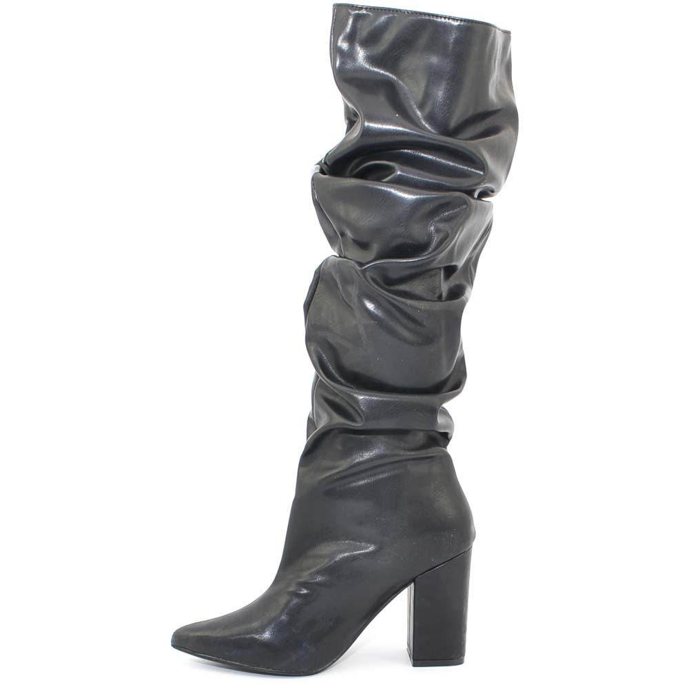 Stivale texano con tacco largo in effetto pelle nero arricciato al ginocchio morbido moda camperos punta glam moda