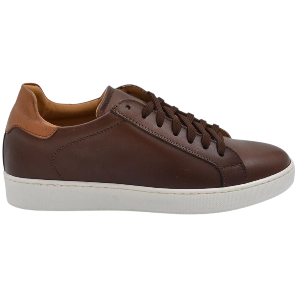 Sneakers uomo bassa in vera pelle liscia marrone con fondo alto in gomma eva 3 cm fortino cuoio lacci casual .