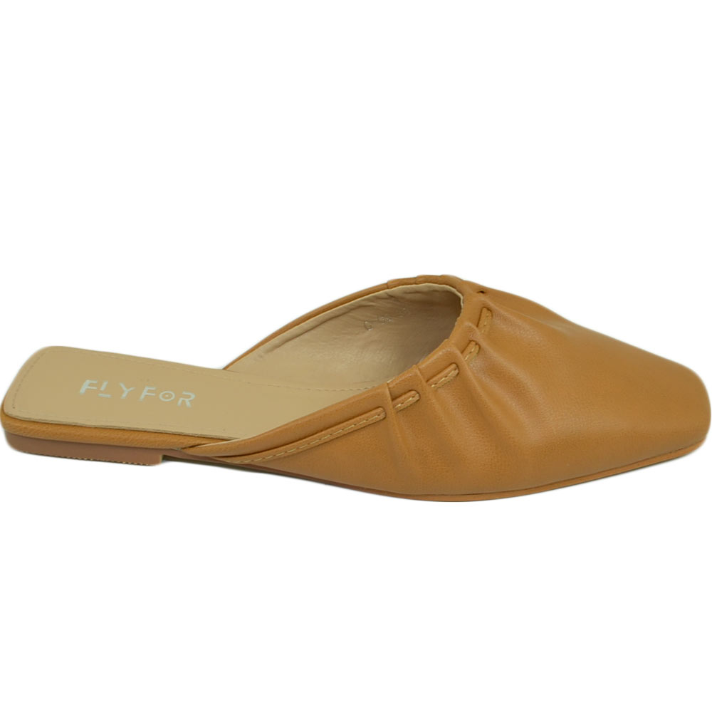 Sabot mules ciabatta donna cuoio a punta quadrata tallone scoperto pantofolina estate moda raso terra