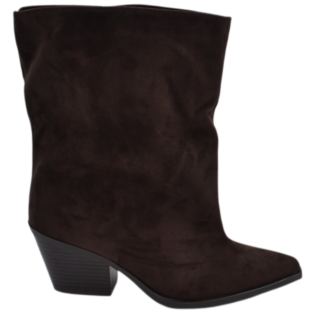 Tronchetto stivaletto donna camoscio testa di moro con gambale overwide slouchy punta e tacco western 5 cm.