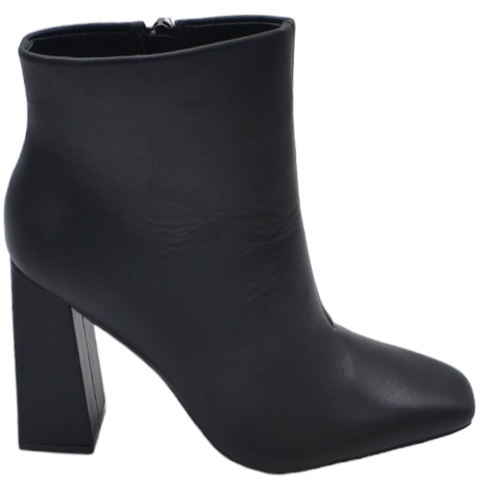 Scarpe modello tronchetto new arrivals