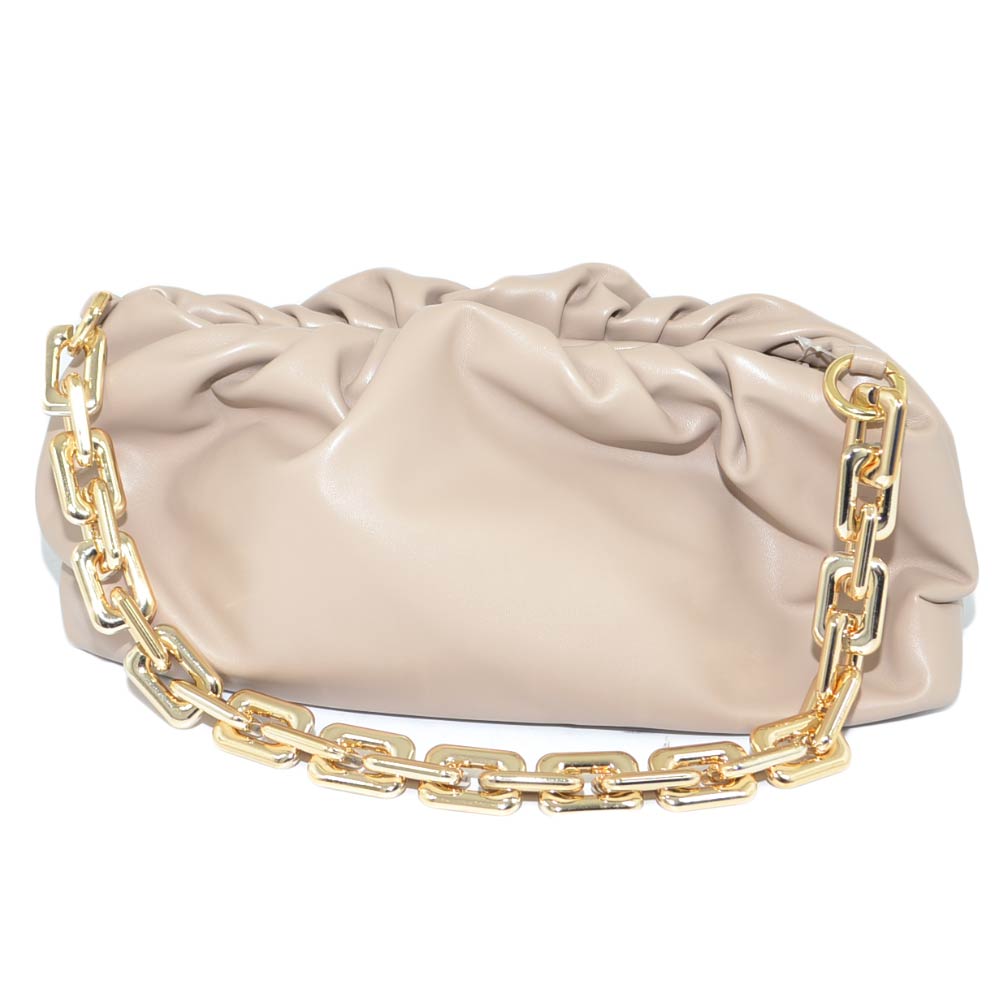 Borsa donna pochette beige nude arricciata clutch a mano con catena grande oro tracolla pelle chiusura pluc