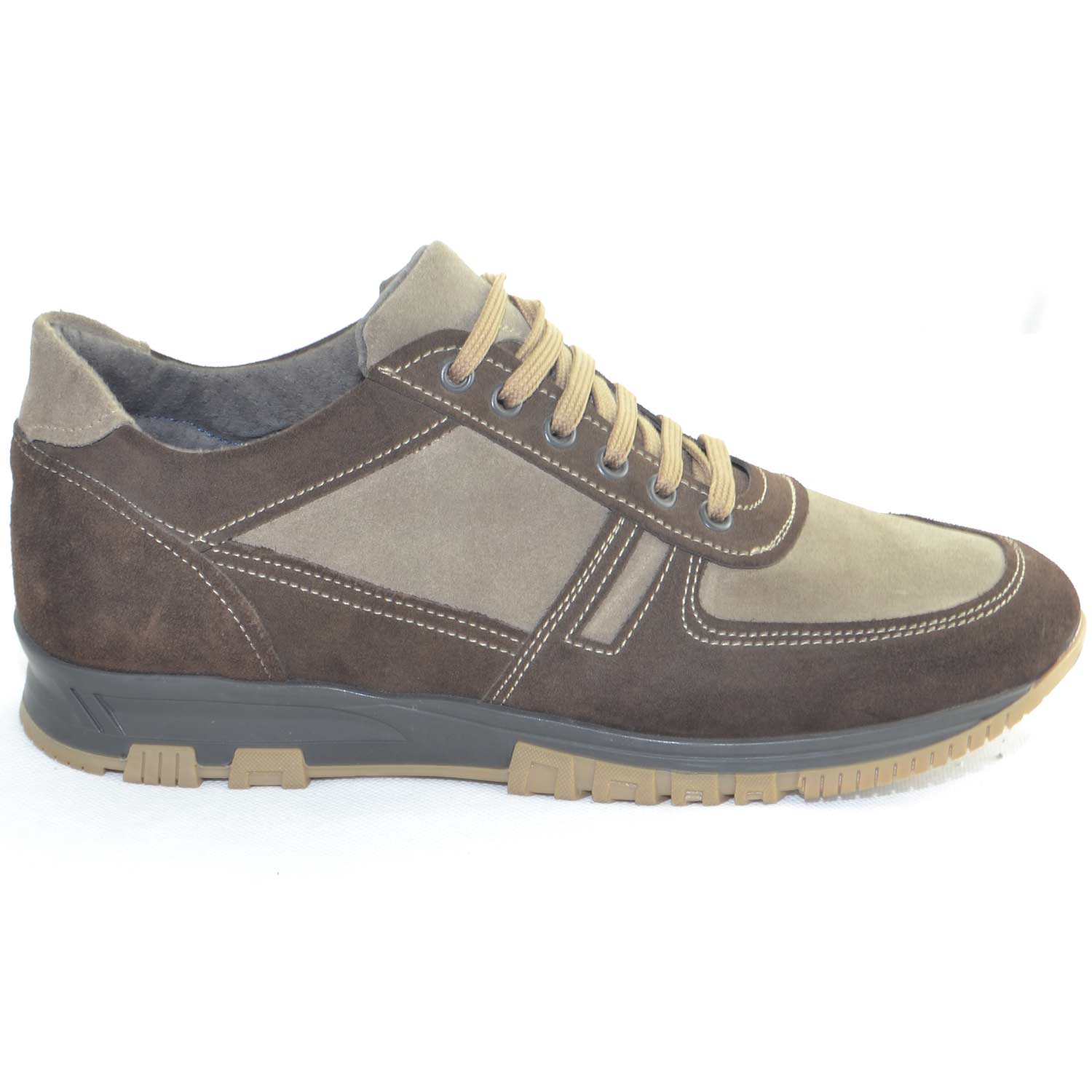 Scarpe uomo stringata classica in vera pelle scamosciata bicolore marrone e beige made in italy lacci linea comfort .