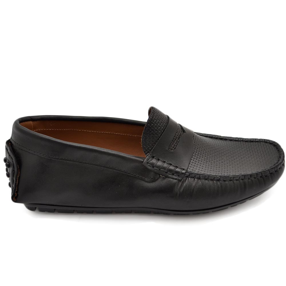 Mocassino barca uomo nero comfort casual made in italy in vera pelle nappa traforata fondo antiscivolo gomma estiva.