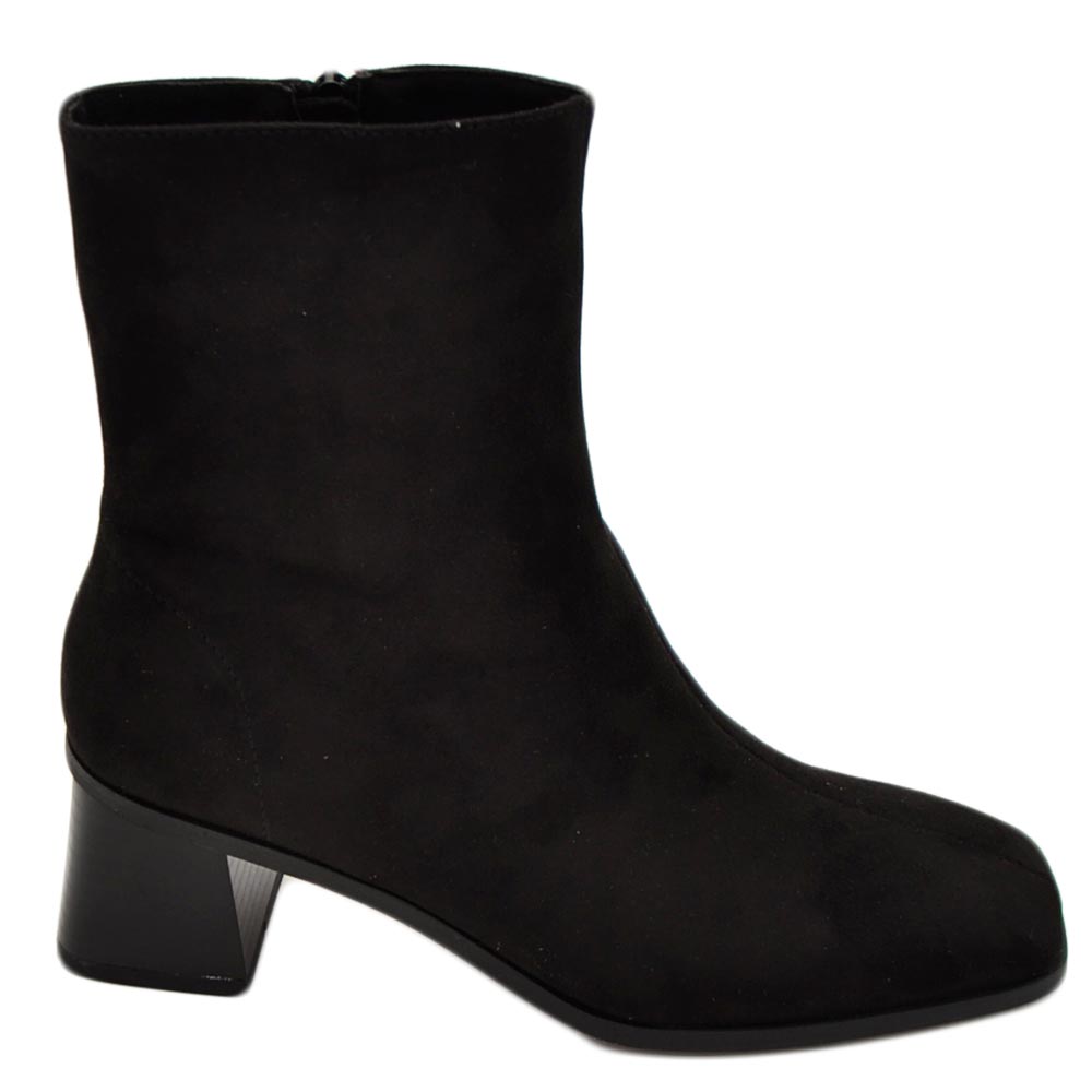 Stivaletto Tronchetto donna in camoscio nero a punta quadrata e tacco largo comodo in legno zip laterale 