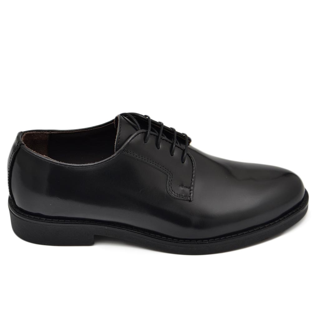 Stringata uomo liscia in vera pelle abrasivato spazzolato nera fondo gomma moda tendenza made in italy