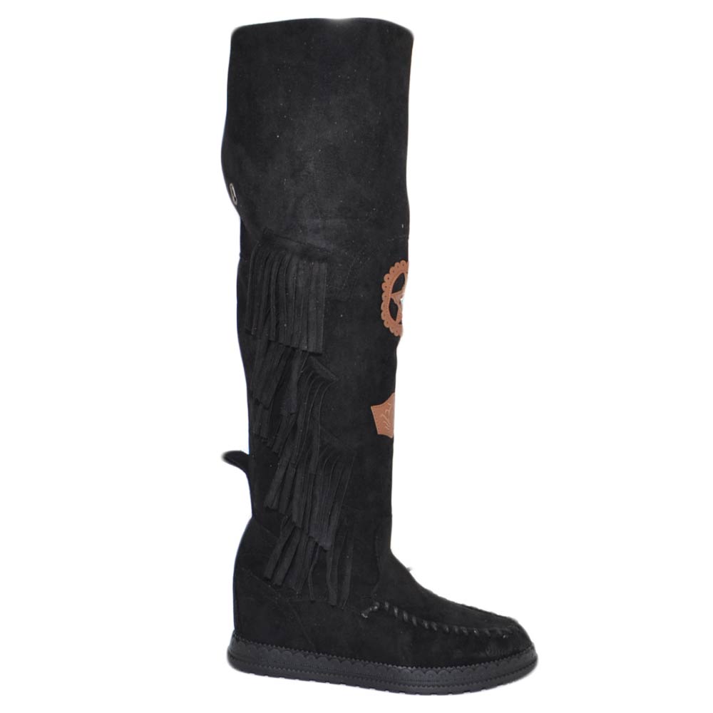 Stivali donna indianini nero scamosciati alti sopra al ginocchio frange zeppa interna 5 cm cinturino fibbia stemma moda
