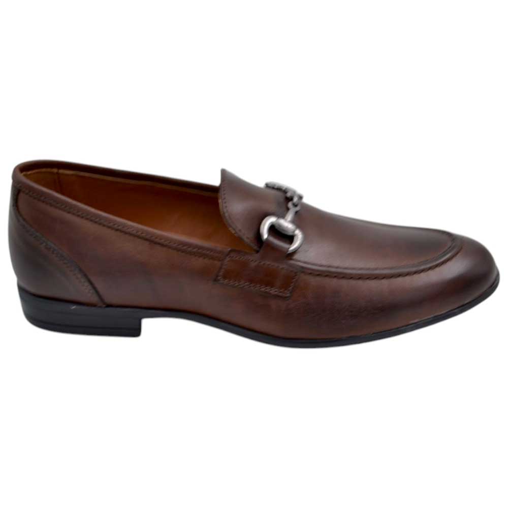 Scarpa mocassino uomo con morsetto argento vera pelle di nappa marrone cucita a mano fondo sottile in gomma antiscivolo