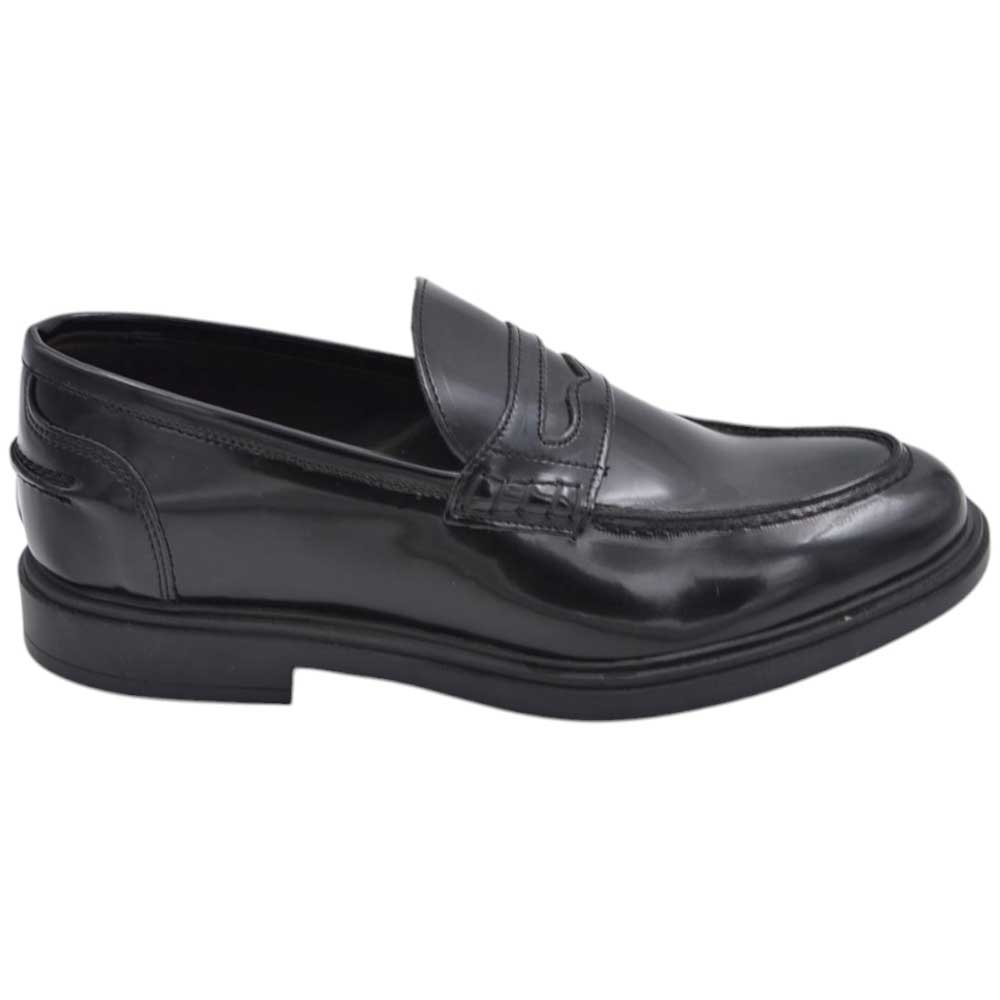 Scarpe uomo mocassino con bendina nera in vera pelle abrasivata business fondo gomma sottile antiscivolo.