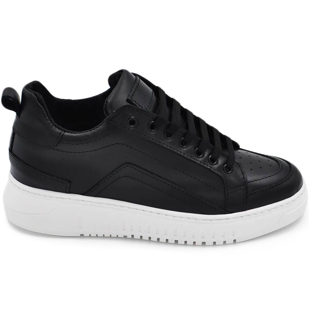 Sneakers bassa uomo in vera pelle nera e cuciture a contrasto fondo in gomma Army moda business man comfort