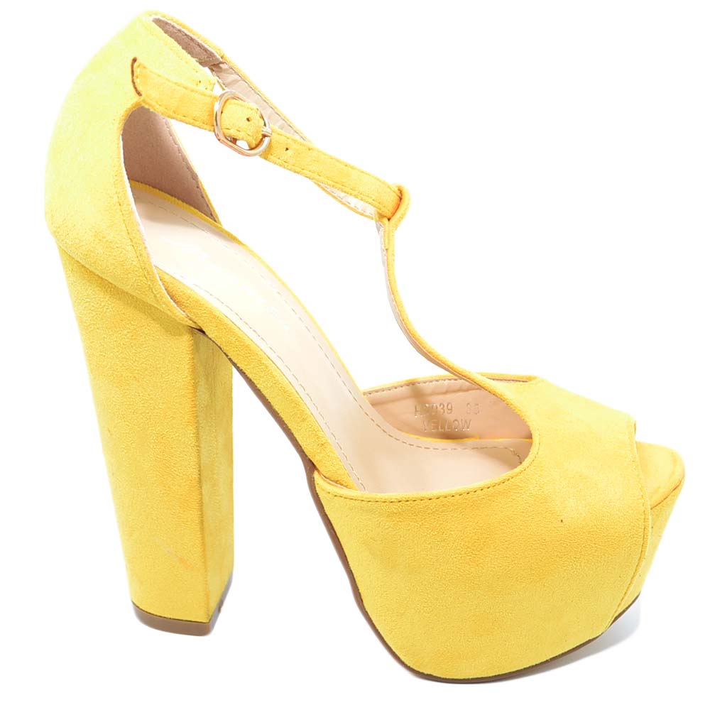 Sandalo donna giallo in camoscio cinturino alla caviglia spuntato con plateau e tacco largo 15 cerimonia moda comfort