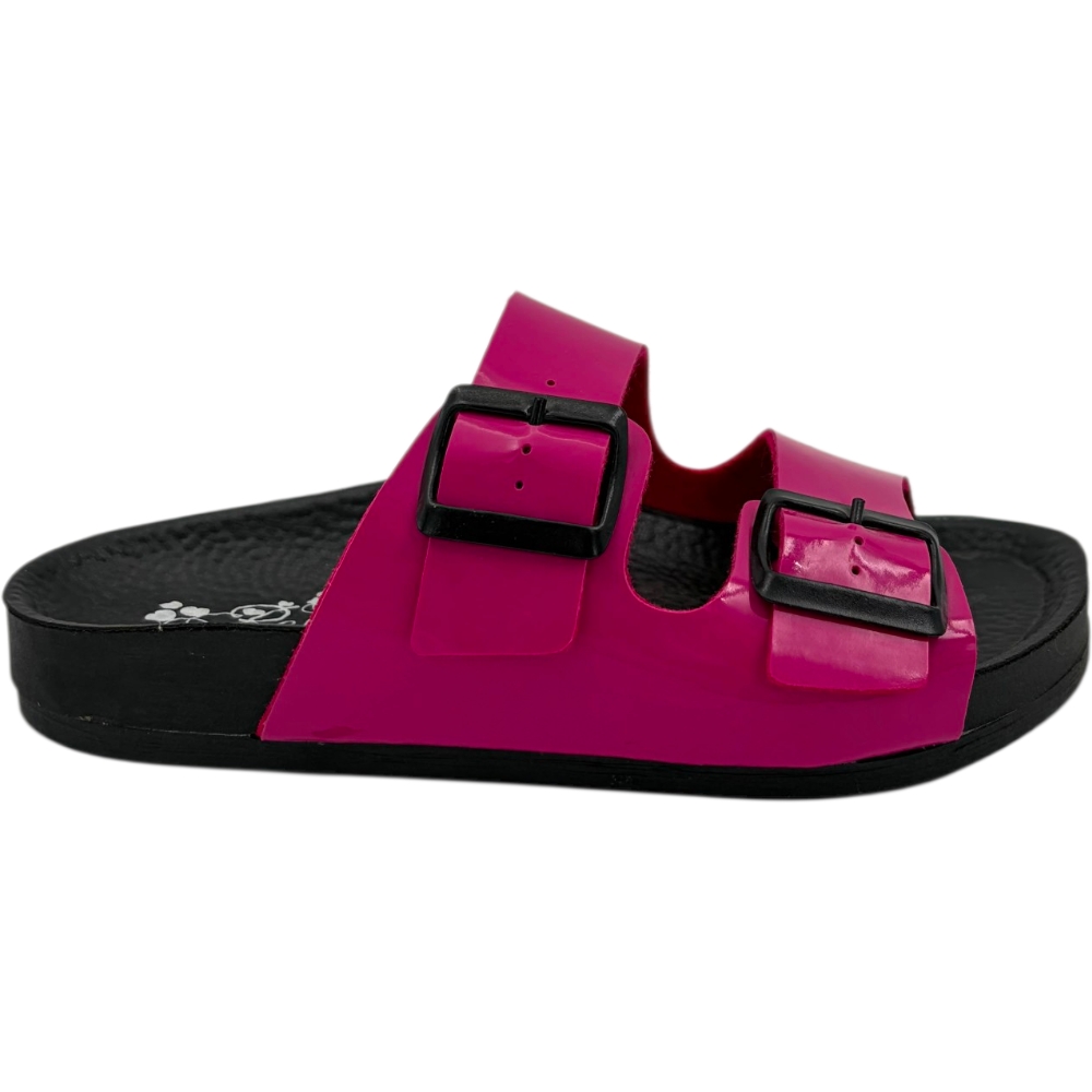 Ciabatta da donna doppia fascia fucsia in pelle con fibbie metalliche regolabili e suola in gomma anatomica.