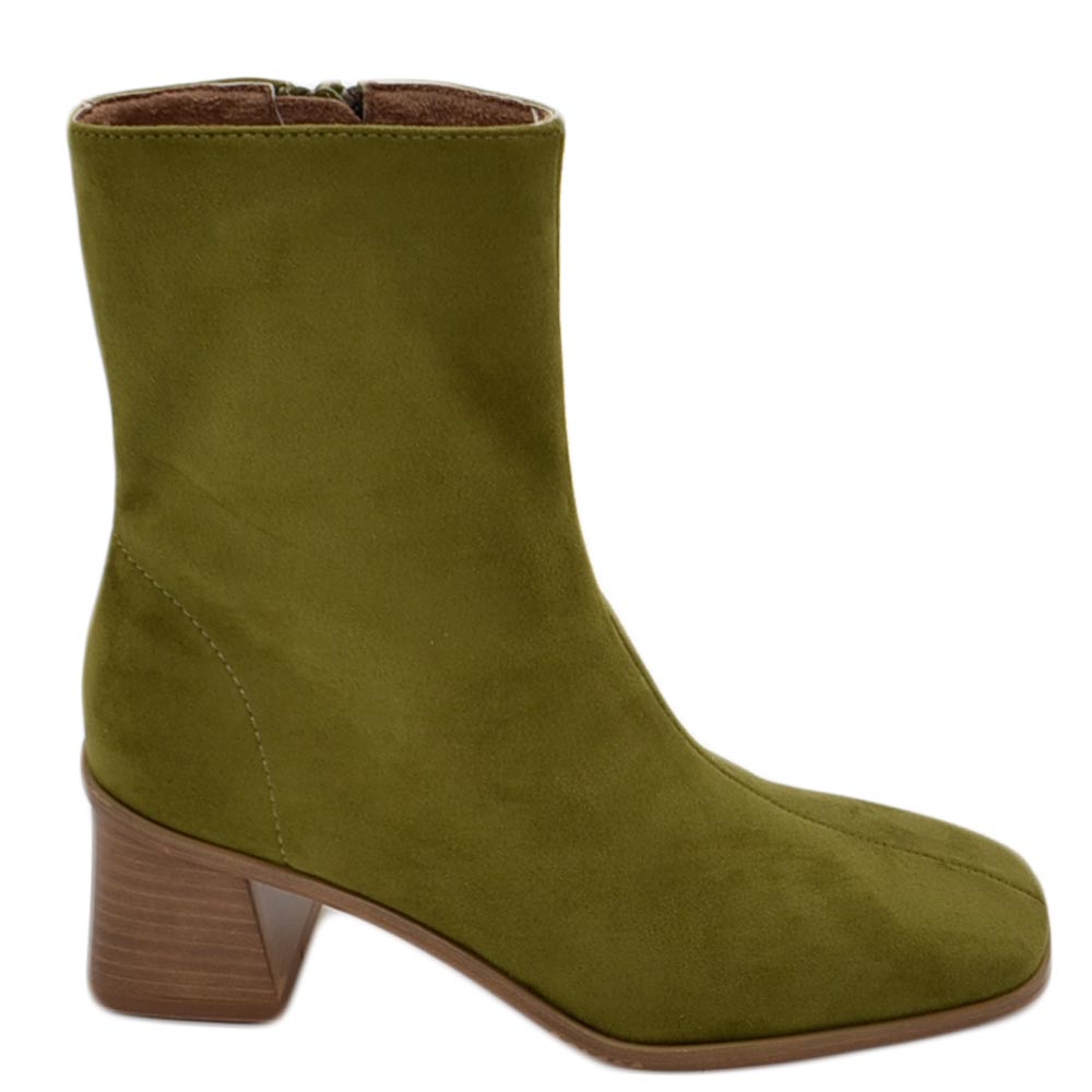 Stivaletto donna in nabuk scamosciato verde morbido con fondo cuoio gomma bassa antiscivolo moda alla caviglia biker