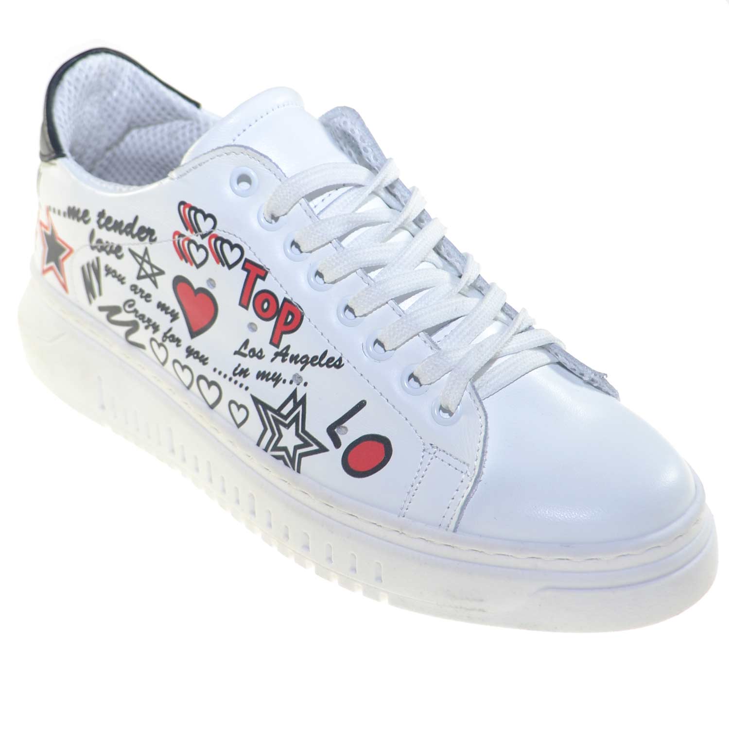 Scarpe con scritte best sale giapponesi