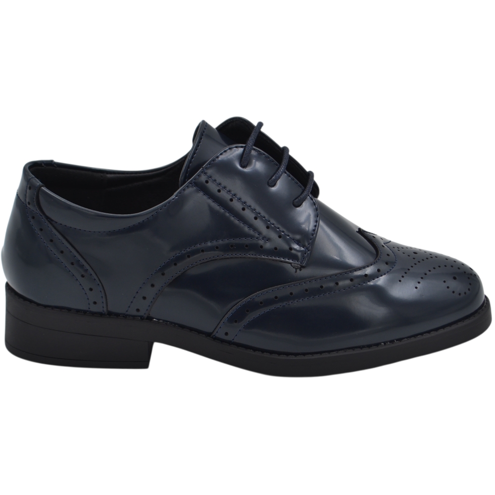 Scarpe stringata eleganti bambino per cerimonia blu scuro lucide con lavorazione a rondinetacco basso 1,5 cm .
