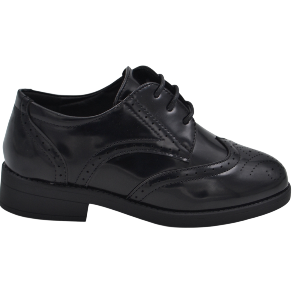 Scarpe stringata eleganti bambino per cerimonia nero lucide con lavorazione a rondinetacco basso 1,5 cm .