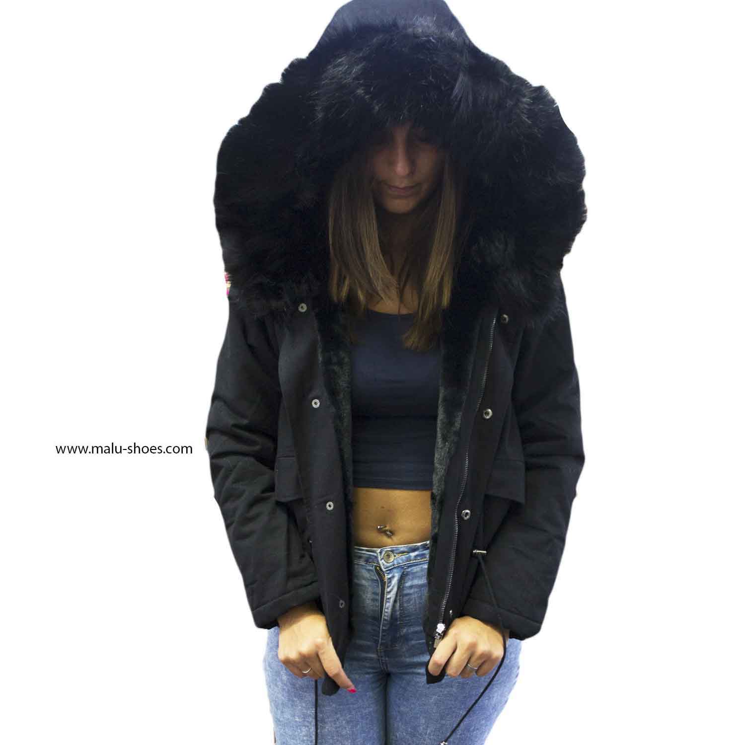 Parka donna corto nero con pelliccia voluminosa nero glamour