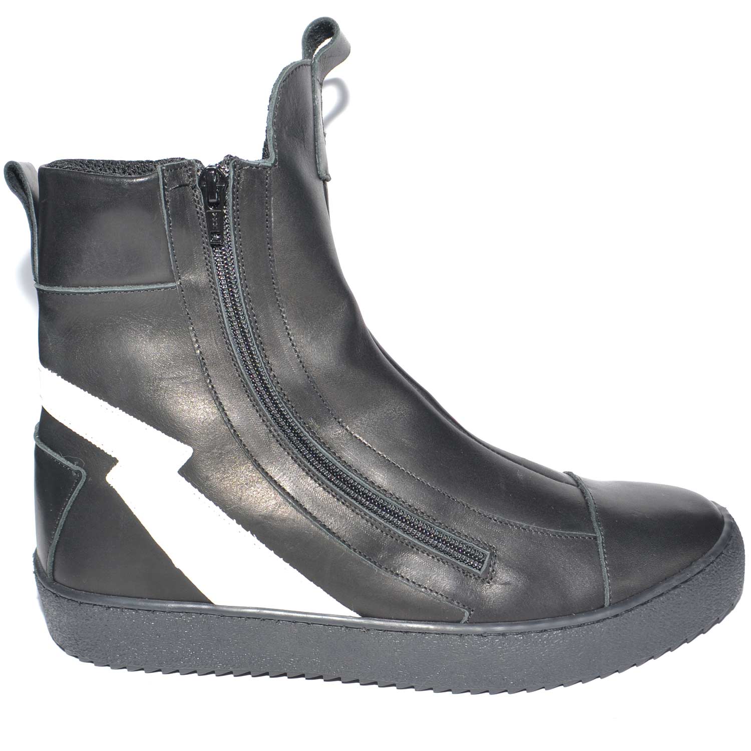 Sneakers alta a stivaletto uomo in vera pelle nero, chiusura con doppia cerniera laterale dettaglio bianco sul tallone  