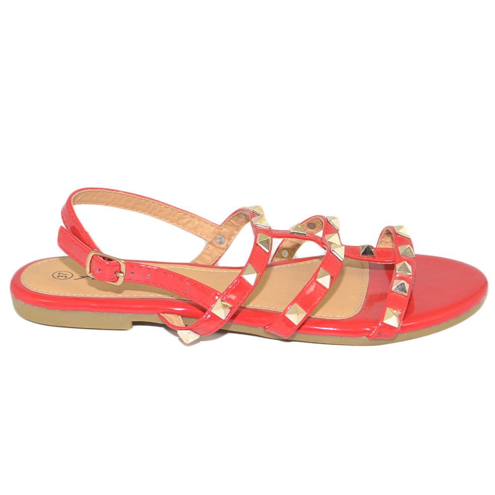 Sandalo basso Positano donna fascetta rosso con borchie oro fondo antiscivolo linea Basic chic donna sandali gioiello Malu Shoes MaluShoes