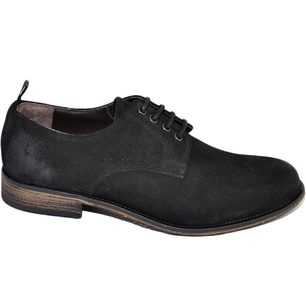 Scarpe stringate uomo BUTLAV by LS LUISANTIAGO vera pelle scamosciata nero dandy spazzolato suola cuoio retro'.