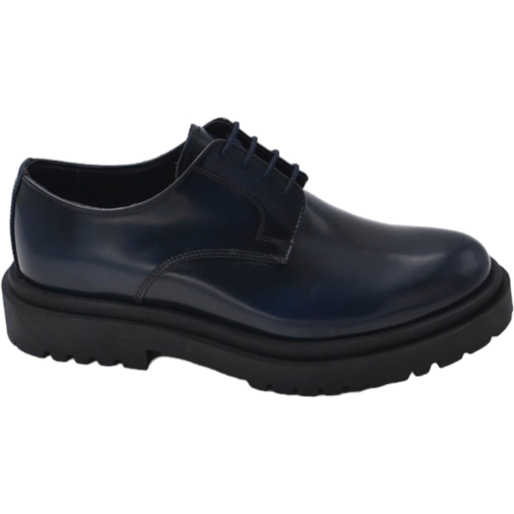 Stringata uomo liscia in vera pelle abrasivata blu fondo gomma alta ultraleggera zigrinata made in Italy