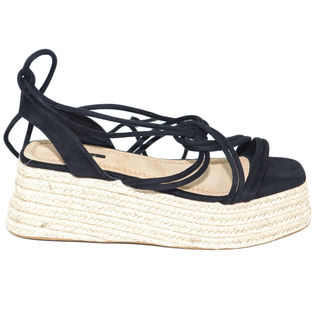 Zeppa donna nera con morbidi lacci intrecciata alla schiava con fondo paglia asimmetrico platform comb moda estate donna