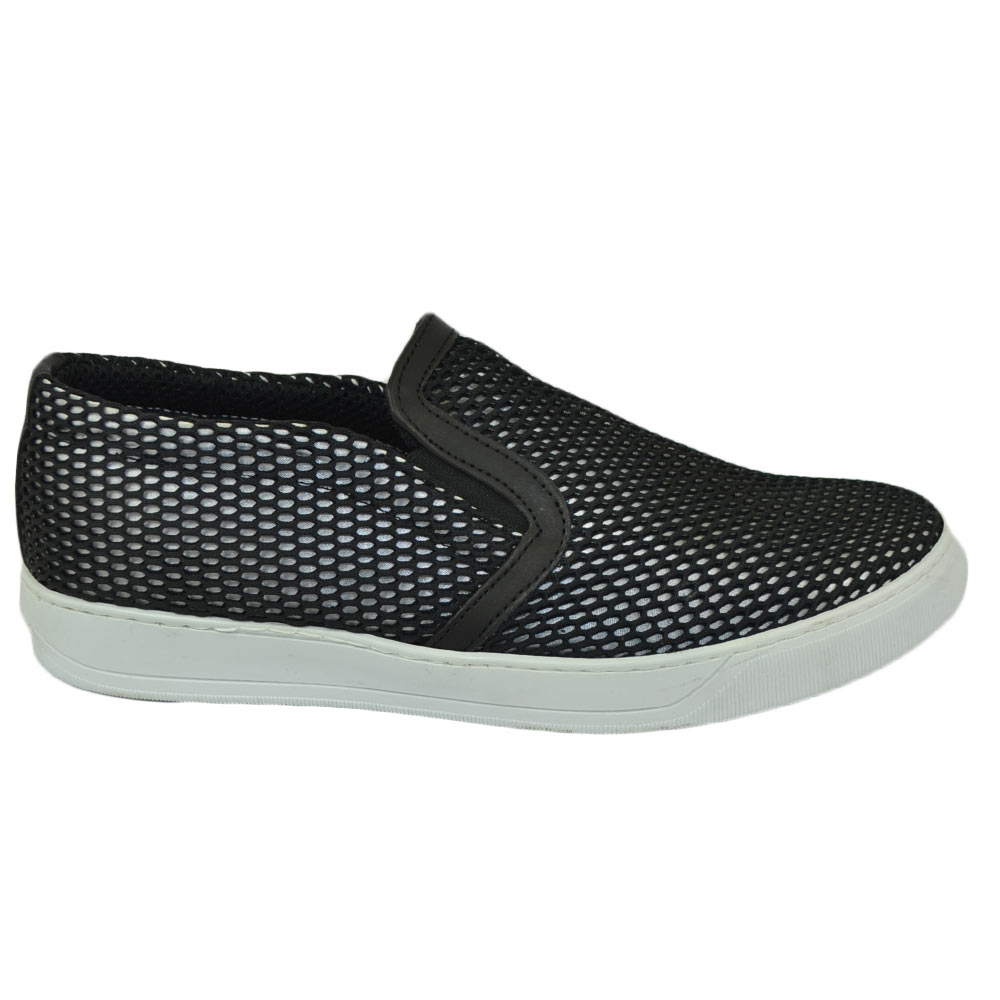 Scarpe uomo slip on mocassino nero a base bianca con suola sportiva elastico laterale comodo in pelle e tela intrecciato.