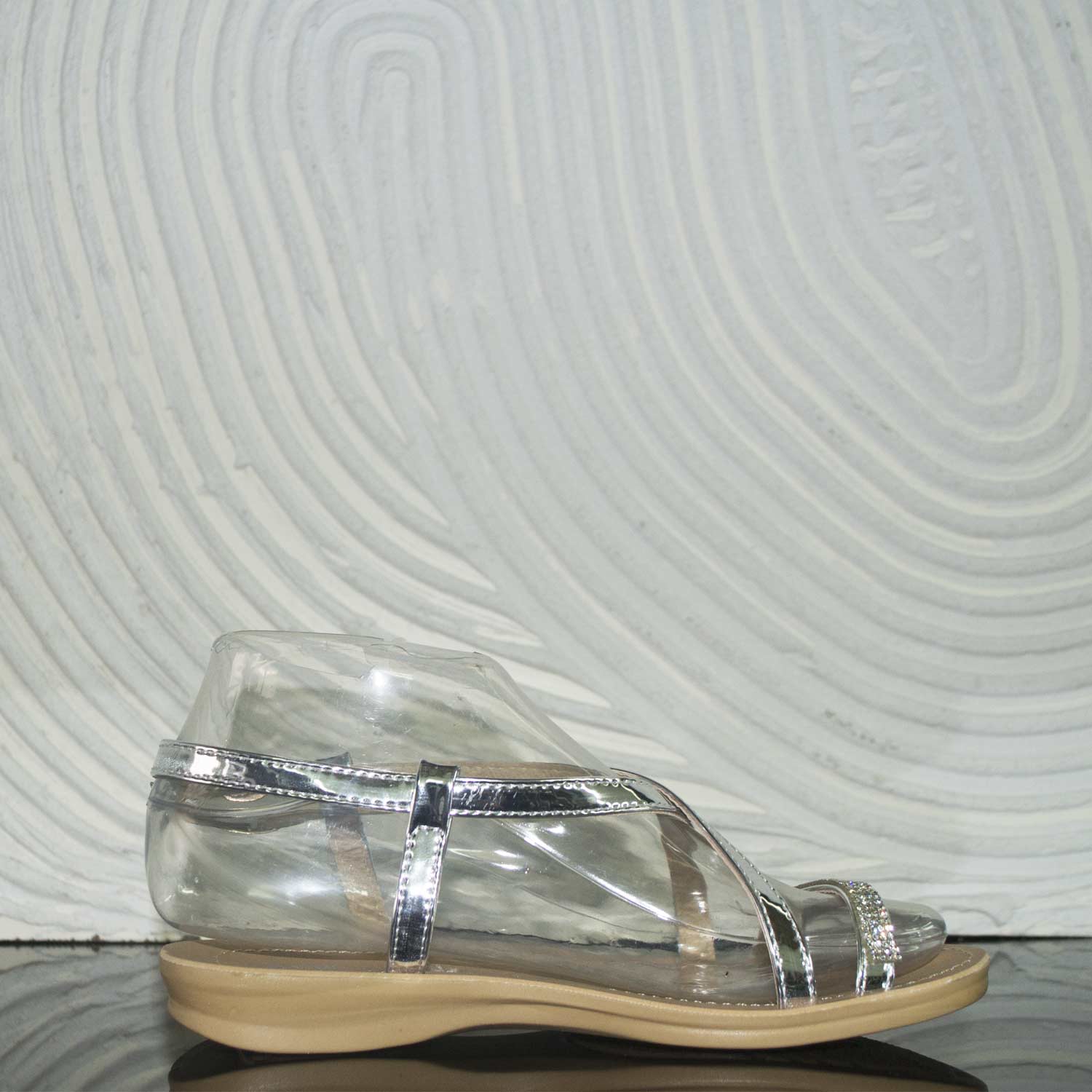 Scarpe donna sandali gioiello bassi argento silver laminato aperto fondo cuoio comfort 