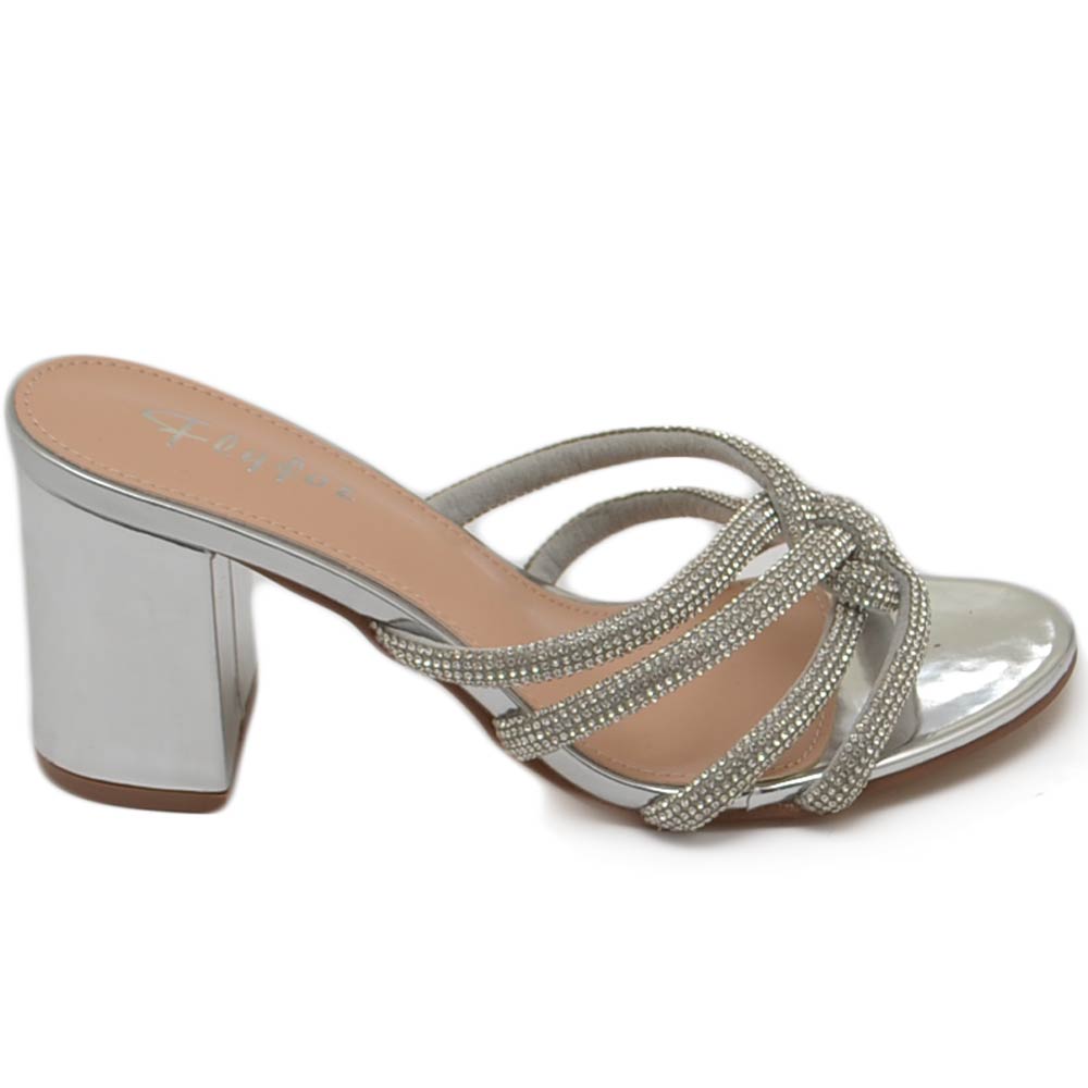 Sandalo donna in vernice argento gioiello argento sabot mule aperto dietro con tacco grosso 7 cm incrociato sul piede