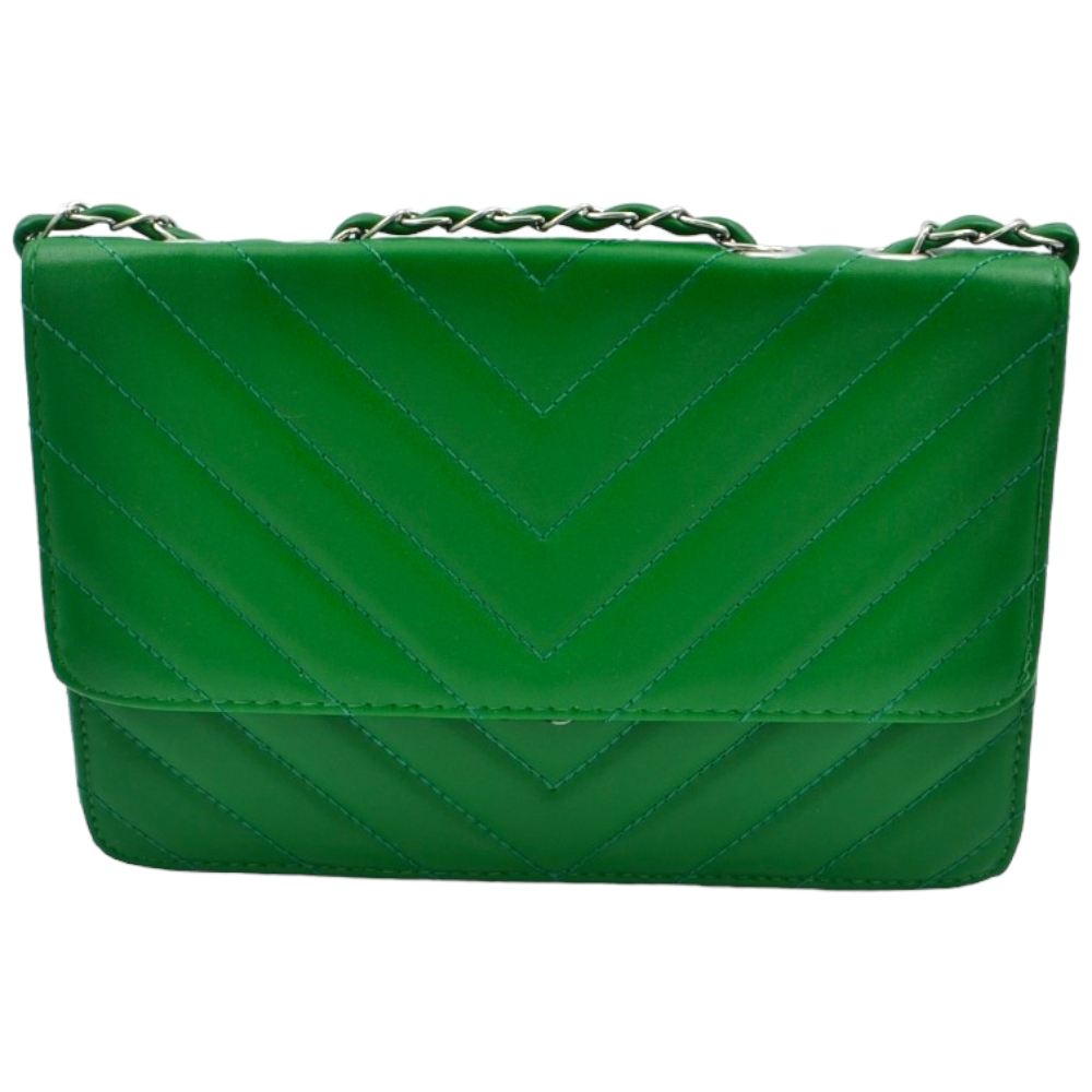 Pochette rigida oversize verde forma rettangolare trapuntata cucitura tono su tono con chiusura zip catena regolabile  .