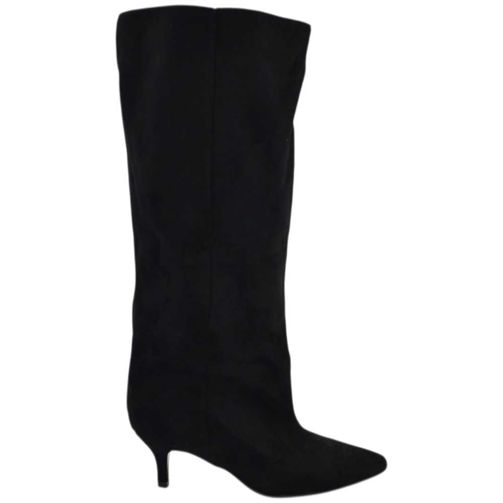 Stivali slouchy in camoscio nero a punta con tacco basso kitten e gambale over trend