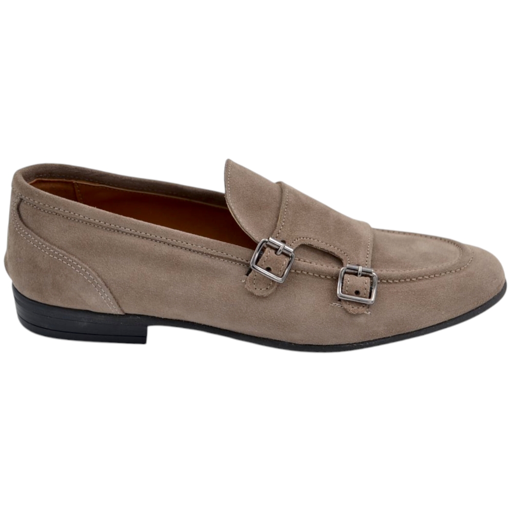 Mocassino uomo doppia fibbia in vera pelle scamosciata beige con fondo sottile in gomma handmade in italy