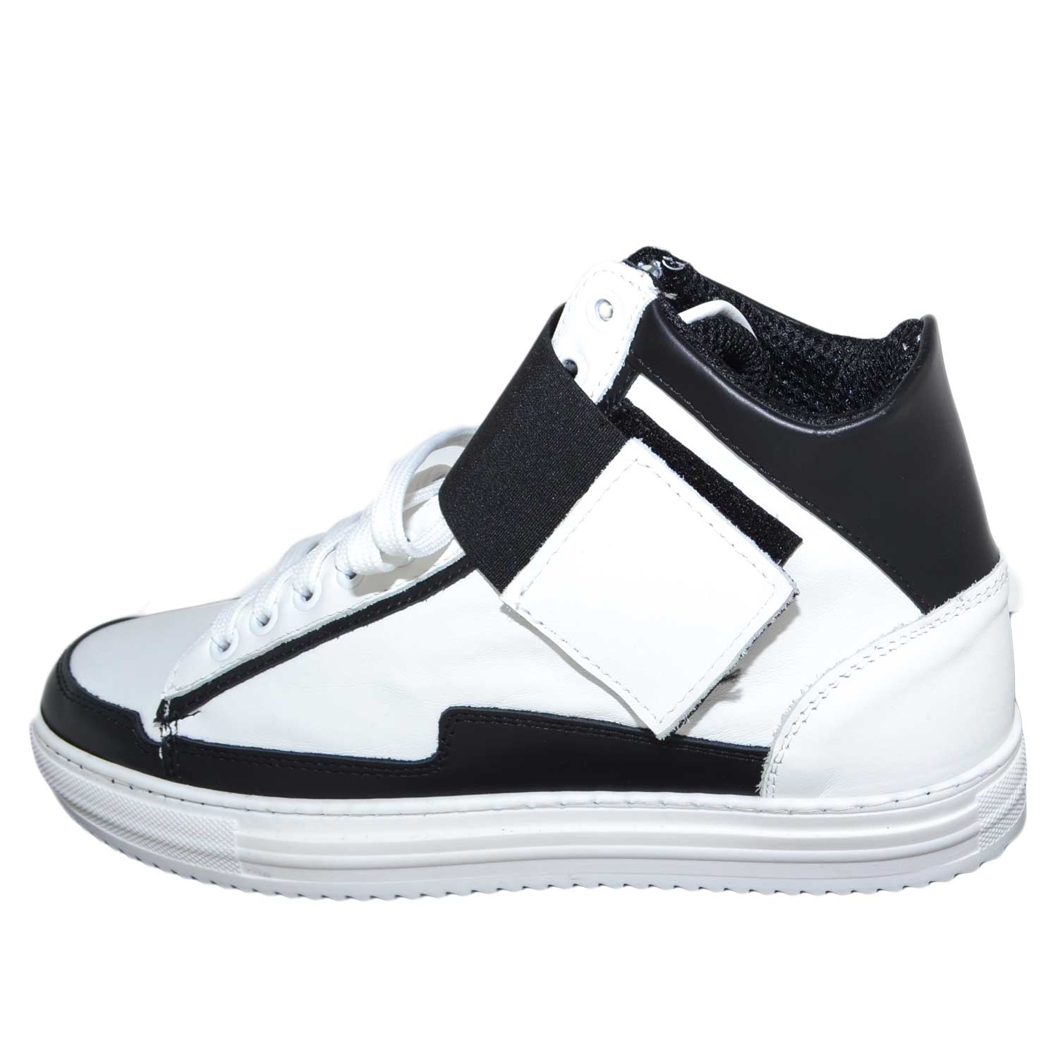 Sneakers alta art.8189 in vera pelle bianco/nero bicolore con strappo ed elastico nero made in italy fondo antiscivolo c.