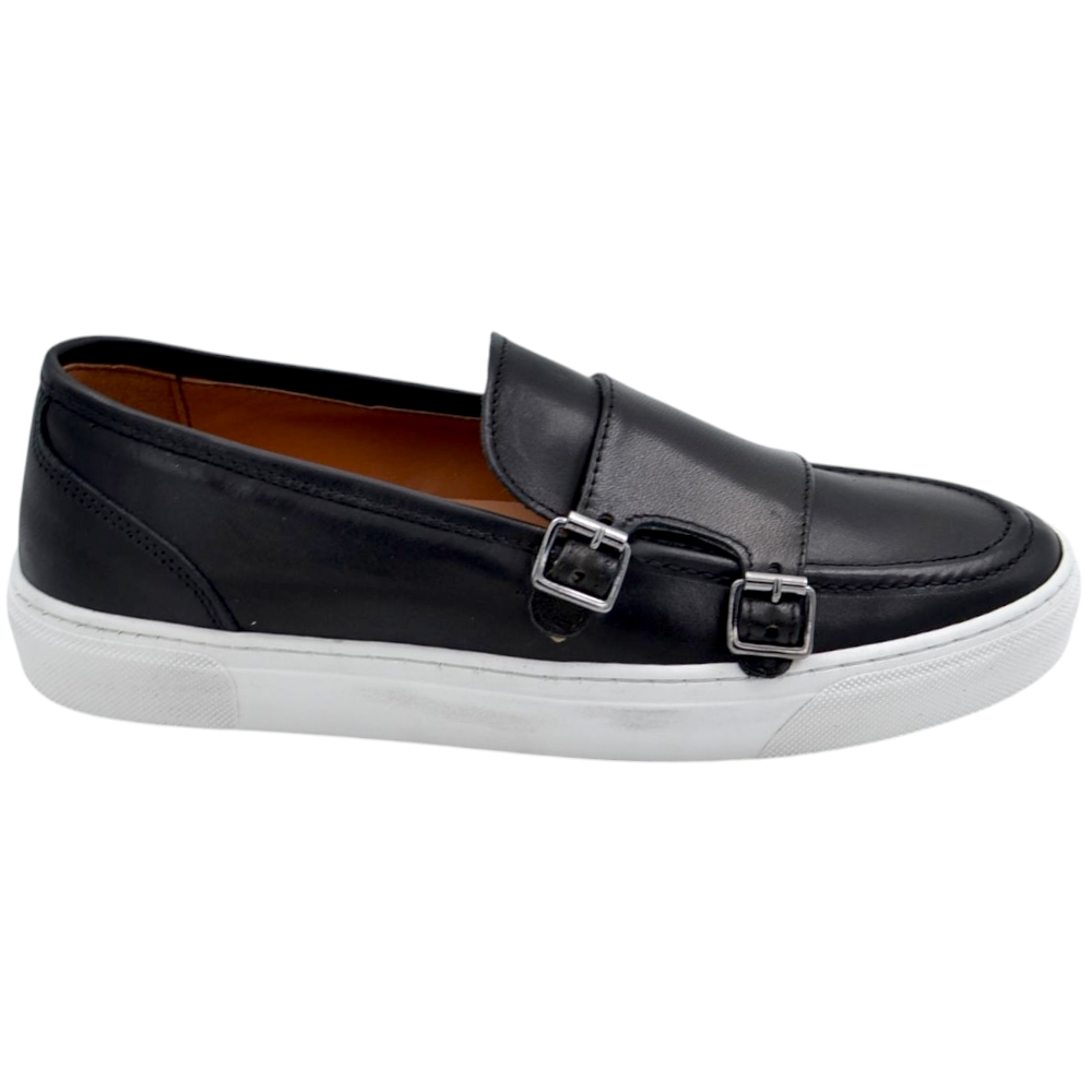 Mocassino doppia fibbia nero in vera pelle di nappa fondo classico sportivo gomma bianca 2,5 cm basic.
