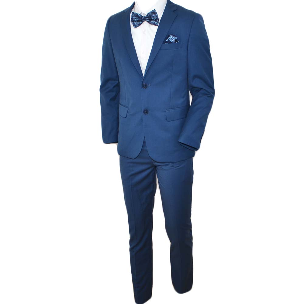 Abito sartoriale uomo in cotone cerato blu navy con giacca slim fit e pantaloni cropped capri pochette elegante evento.