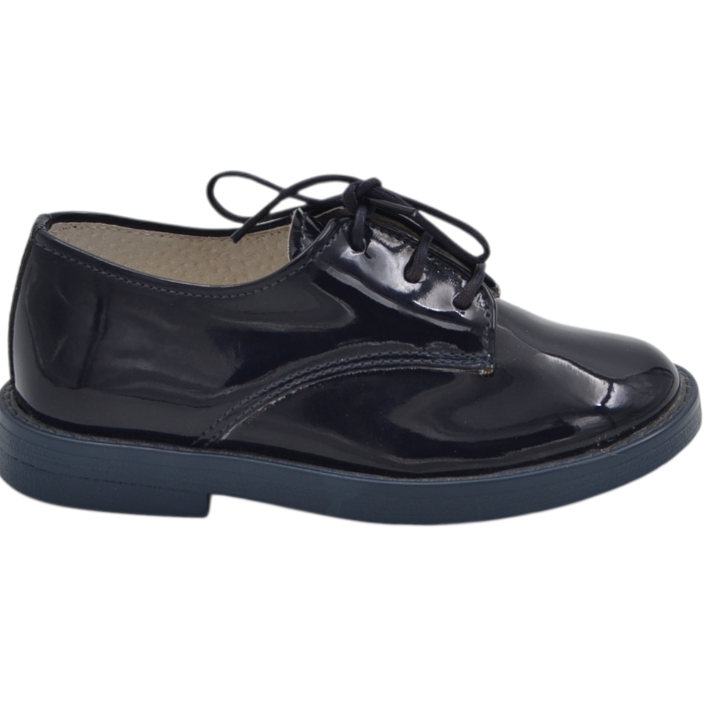 Scarpe eleganti bambino blu scuro stringata Derby in pelle vernice lucida con suola in gomma e lacci.