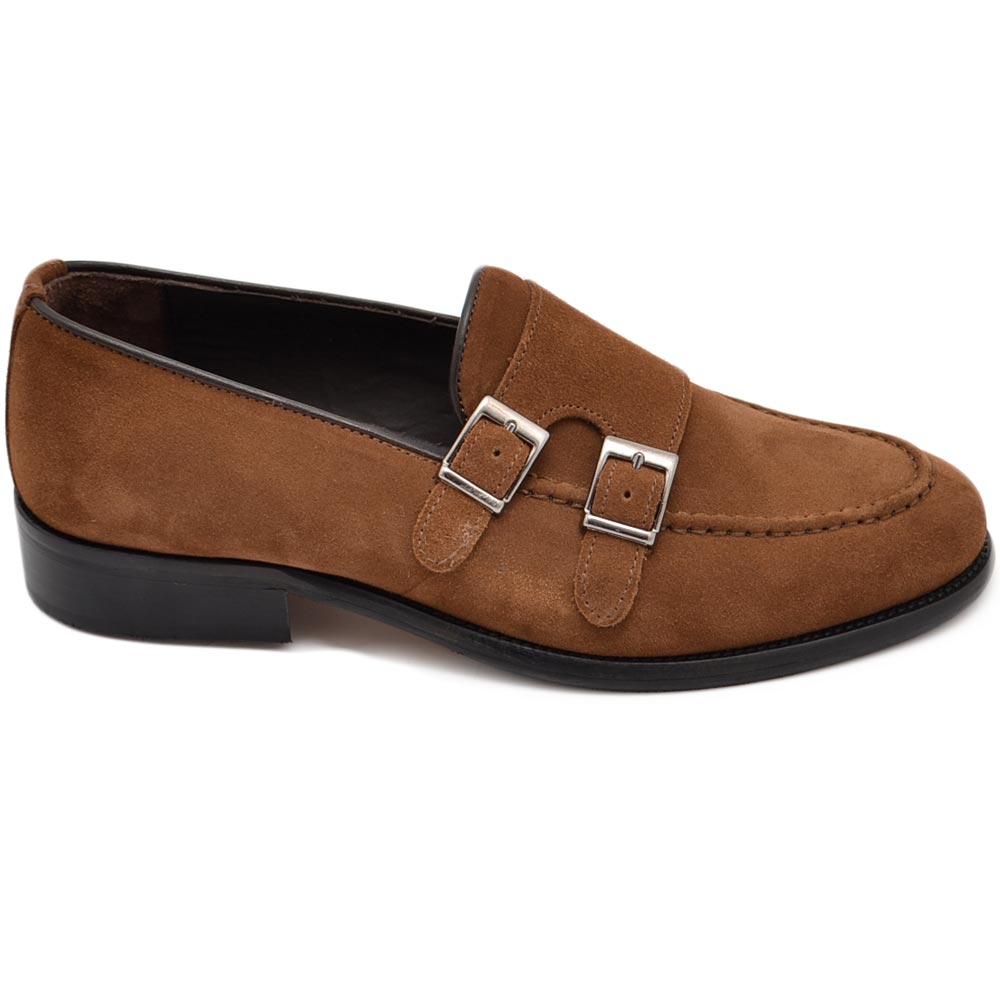 Scarpa mocassino uomo con doppia fibbia in vera pelle camoscio cognac suola in cuoio antiscivolo made in italy