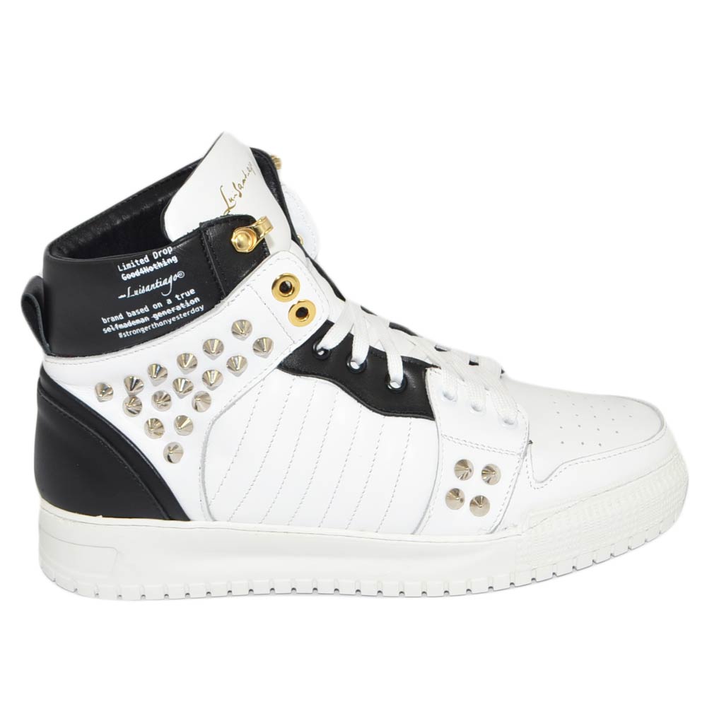 Sneakers alta uomo ls luisantiago in vera pelle di nappa bianco borchiata argento fondo alto ganci oro  handmade italy