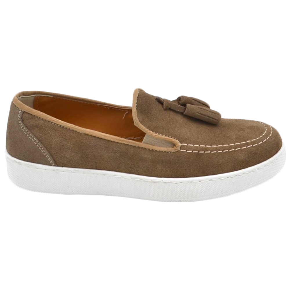 Mocassini uomo college bendina con nappine in vera pelle scamosciata beige spazzolato fondo bianco alto gomma