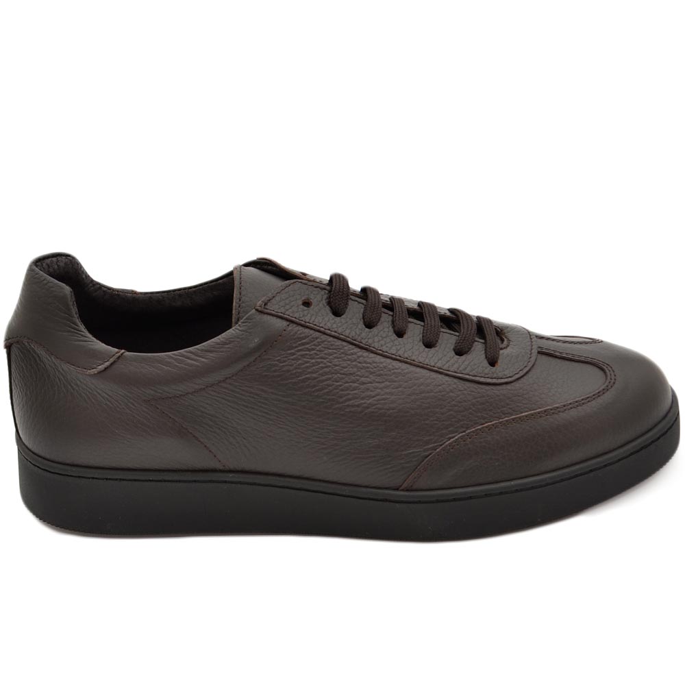 Sneakers bassa uomo classico sportivo comfort in vera pelle bottolato marrone suola comoda memory pieghevole business .