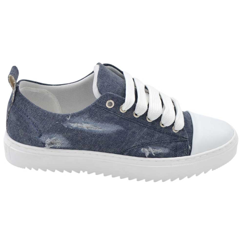 Sneakers uomo bassa in tela jeansata liscia con fondo zigrinato in gomma eva lacci casual made in Italy.