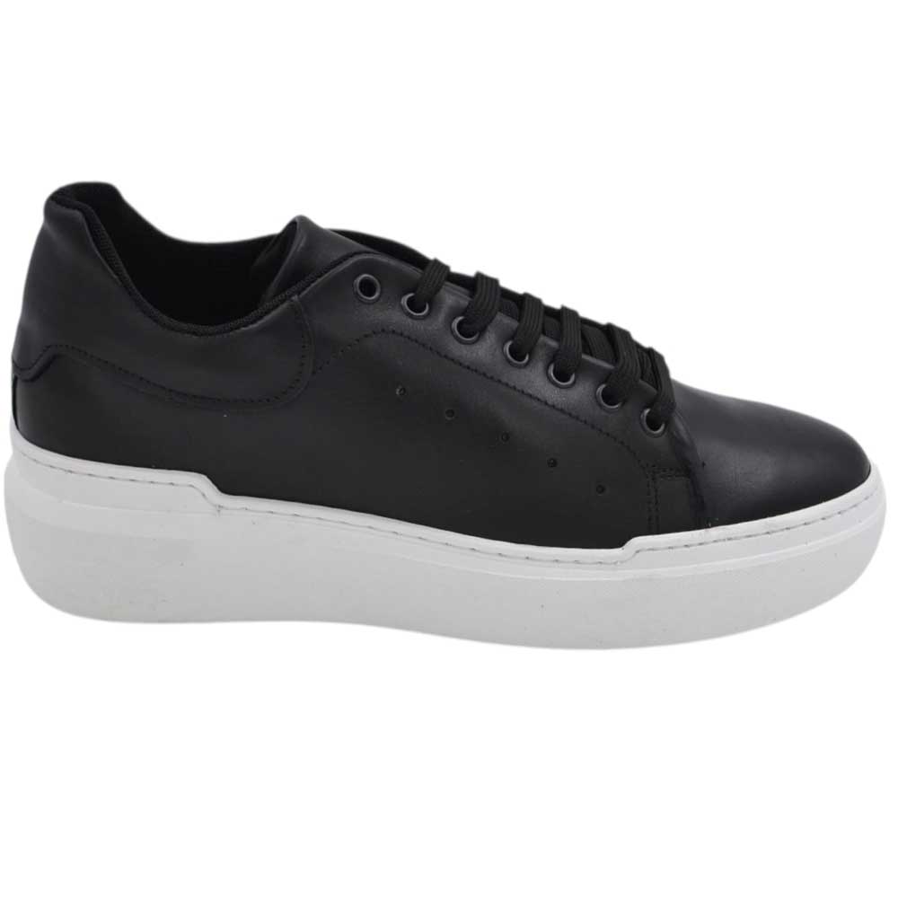 Sneakers Competitor 961 uomo bassa in vera pelle nera liscia con fondo val in gomma eva lacci casual made in Italy.