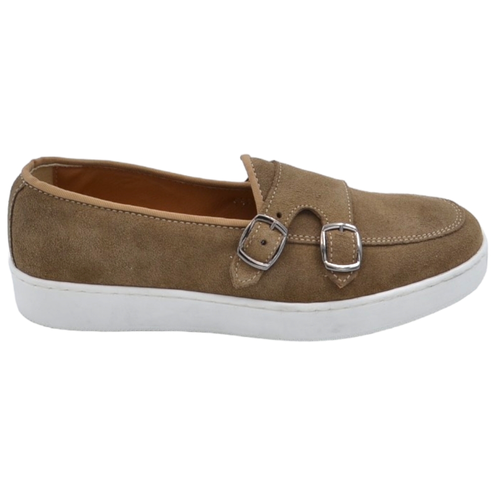Mocassini uomo doppia fibbia argento classico sportivo vera pelle camoscio beige cuciture in punta fondo bianco alto 3cm