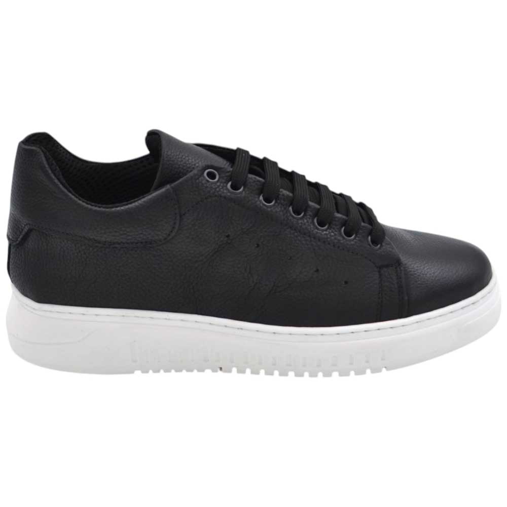 Sneakers 951 uomo bassa in vera pelle nero bottolato con fondo army in gomma eva lacci casual made in Italy.