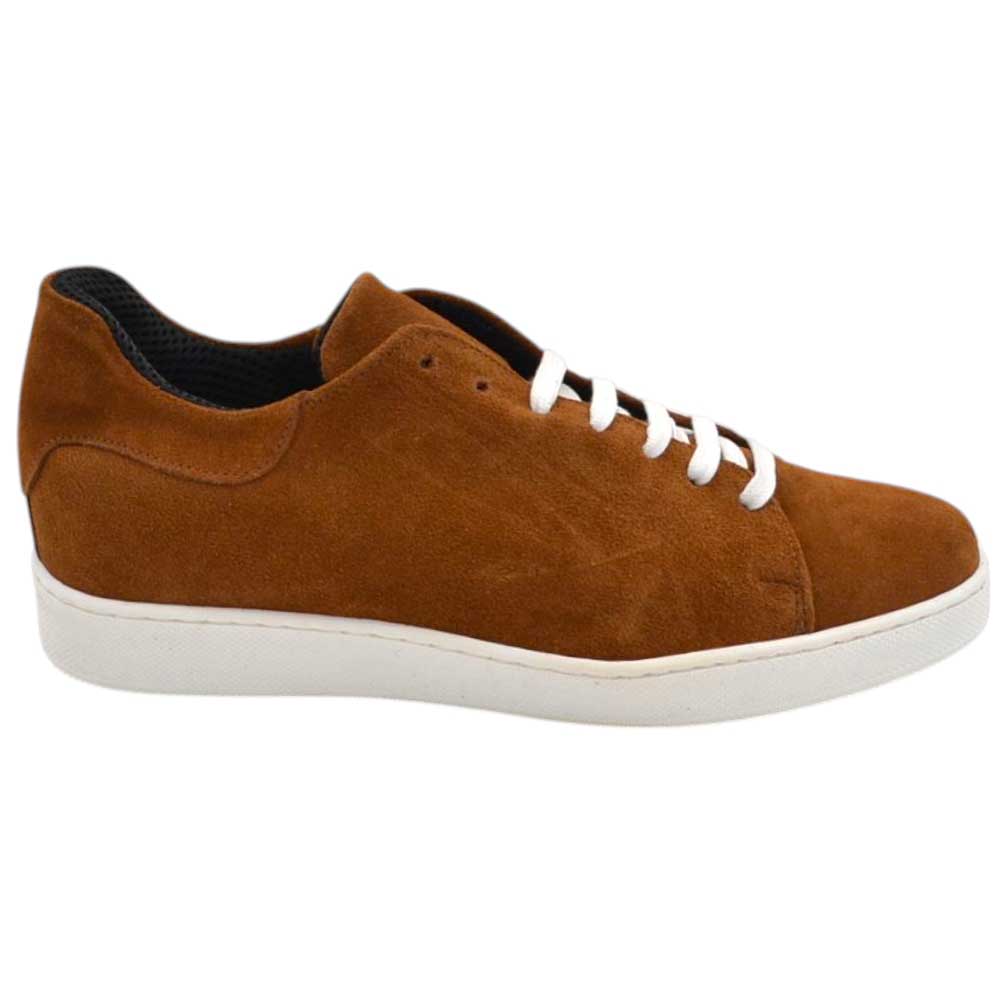 Sneakers uomo 971 bassa in vera pelle scamosciata cuoio classico sportivo fondo bianco gomma basic 2,5 cm.