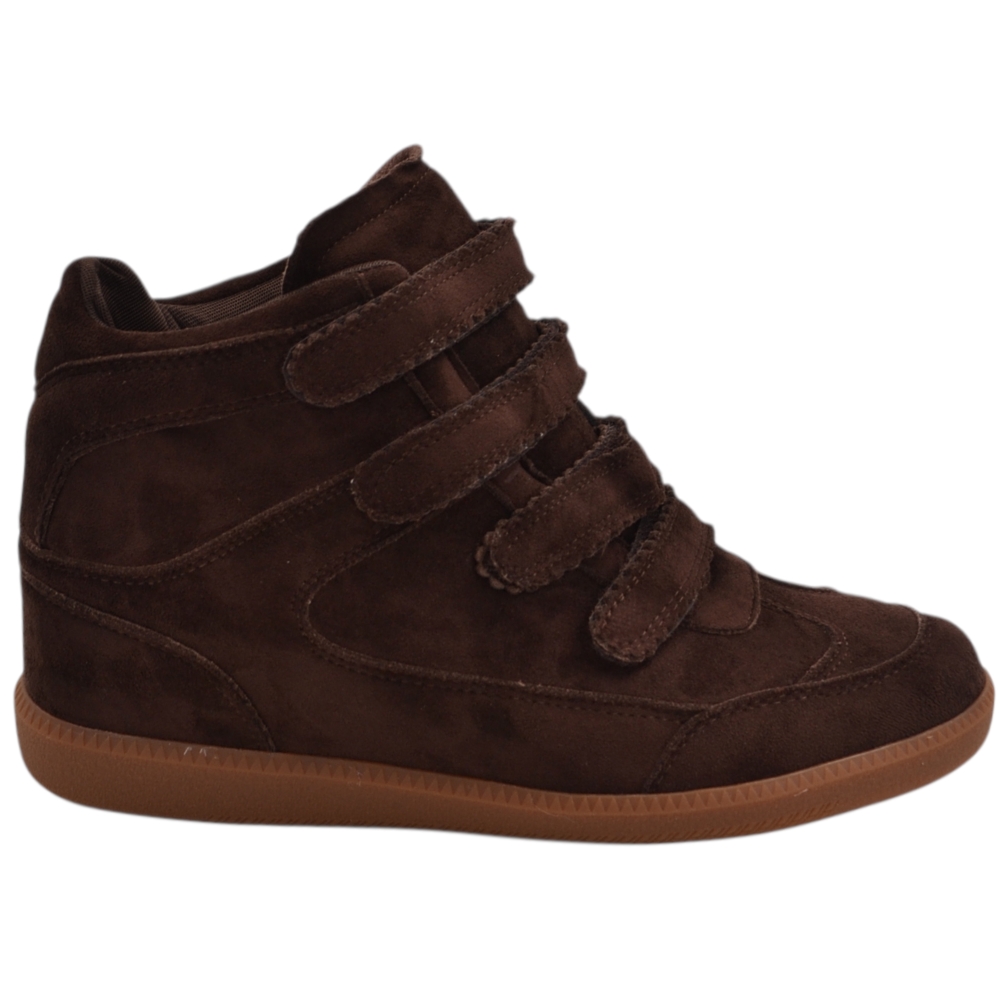 Sneaker alta donna in camoscio marrone con zeppa interna 4 cm chiusura con strappo e suola a contrasto.